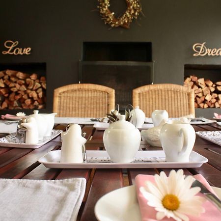แคทกิ้น คอตเทจ เบด แอนด์ เบรคฟสต์ Bed & Breakfast Champagne Valley ภายนอก รูปภาพ